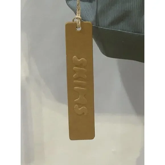 NWT SKIMS Women's Gray Sports Bra Size M - Picture 3 of 6